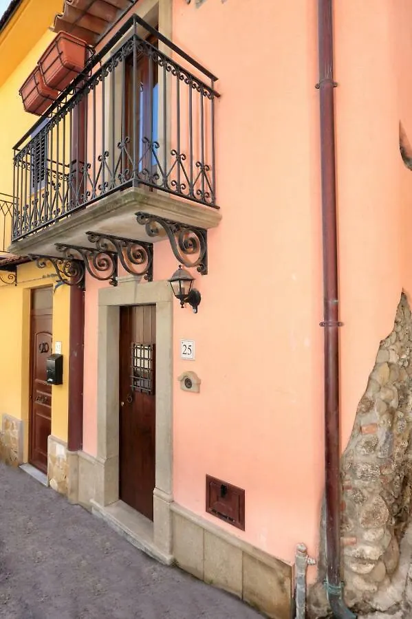 Casa vacanze Villa Al Castello Brolo